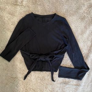 Lululemon long sleeve tie front
